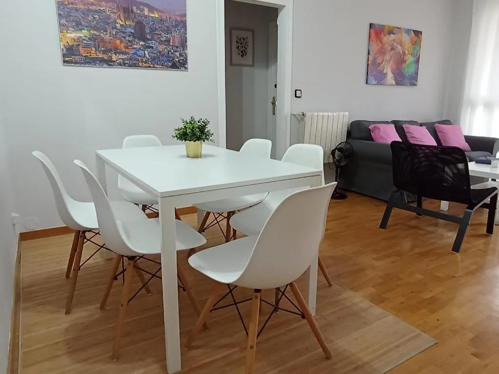 Sant Jordi Pisos - Dos De Maig Apartment Barcelona 0*,  Ισπανία